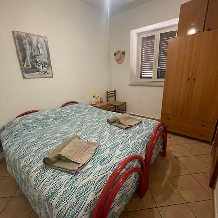 Appartamento Al Centro Di Ustica Isola di Ustica Ngoại thất bức ảnh